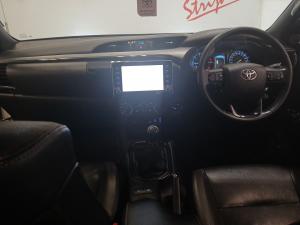 Toyota Hilux 2.8GD-6 Xtra cab 4x4 Legend manual - Image 6