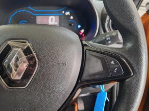 Renault Kwid 1.0 Climber 5-Door AMT - Image 10