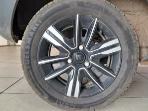 Renault Kwid 1.0 Climber 5-Door AMT - Image 17