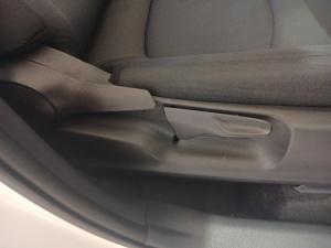 Toyota Corolla Cross 1.8 Xi - Image 21