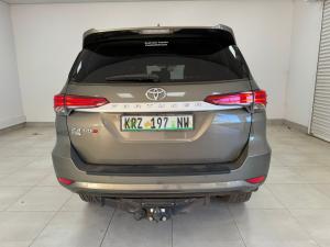 Toyota Fortuner 2.4GD-6 Raised Body automatic - Image 5