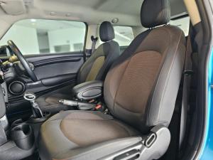 MINI Hatch Cooper Hatch 3-door auto - Image 13