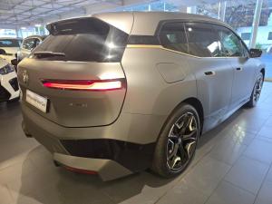 BMW iX xDrive50 - Image 9