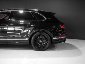 Bentley Bentayga V8 - Image 23