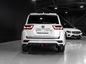 Toyota Land Cruiser 300 3.3D ZX - Image 4