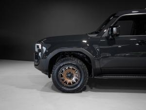 Toyota Land Cruiser Prado 2.8GD VX-R - Image 20