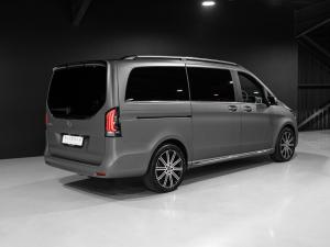 Mercedes-Benz V-Class V300d Exclusive - Image 21
