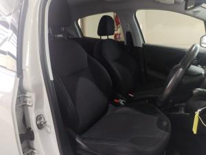 Peugeot 208 1.2 Allure - Image 11