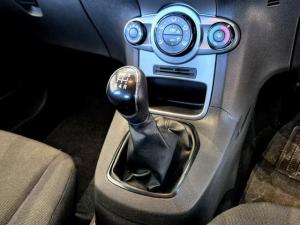 Ford Fiesta 5-door 1.4 Ambiente (aircon+audio) - Image 12