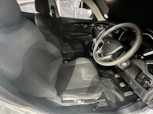 Mahindra KUV100 Nxt 1.2 G80 K8 - Image 5
