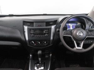 Nissan Navara 2.5DDTi double cab SE Plus auto - Image 12