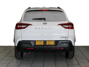 Nissan Magnite 1.0 Move panel van - Image 4