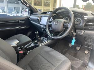 Toyota Hilux 2.8GD-6 4x4 Legend 50 - Image 13