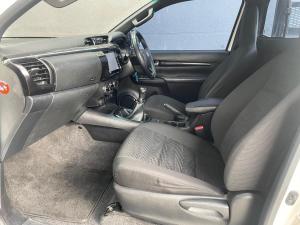 Toyota Hilux 2.8GD-6 4x4 Legend 50 - Image 9