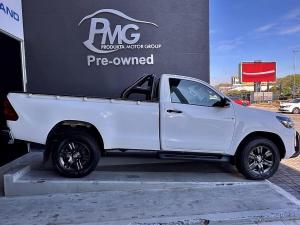 Toyota Hilux 2.4GD-6 single cab 4x4 Raider manual - Image 3