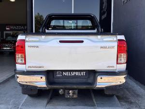 Toyota Hilux 2.4GD-6 single cab 4x4 Raider manual - Image 4