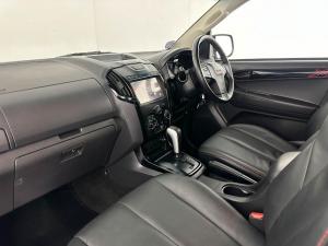 Isuzu D-MAX 250 HO X-RIDER automatic D/C - Image 16