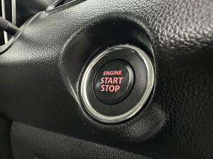 Suzuki Swift 1.2 GLX - Image 17