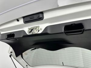 Suzuki Swift 1.2 GLX - Image 7
