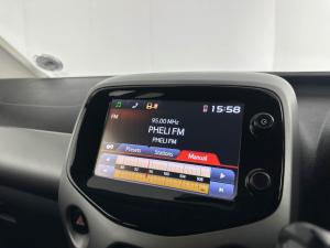 Toyota Aygo 1.0 - Image 10