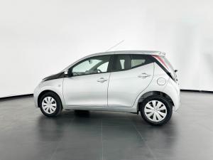 Toyota Aygo 1.0 - Image 2