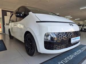 Hyundai Staria 2.2D Executive automatic - Image 3