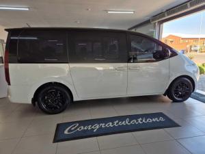 Hyundai Staria 2.2D Executive automatic - Image 9