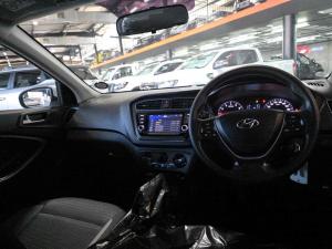 Hyundai i20 1.2 Motion - Image 10