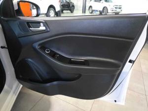 Hyundai i20 1.2 Motion - Image 13