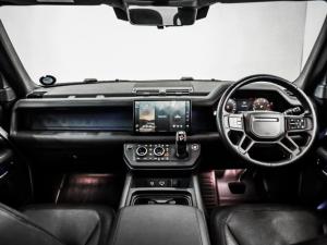 Land Rover Defender 110 D300 X-Dynamic HSE - Image 12