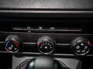 Volkswagen Transporter 2.0TDI Kombi SWB Trendline auto - Image 16