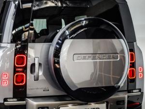 Land Rover Defender 110 D300 X-Dynamic HSE - Image 10