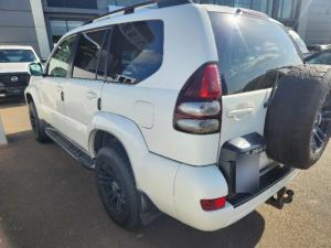 Toyota Prado VX 4.0 V6 automatic - Image 3
