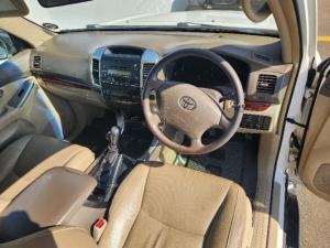 Toyota Prado VX 4.0 V6 automatic - Image 4