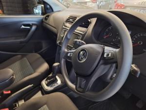 Volkswagen Polo Vivo hatch 1.6 Comfortline auto - Image 8