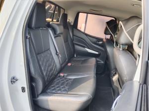 Nissan Navara 2.5DDTi double cab LE Plus 4x4 - Image 9