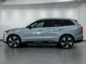 Volvo EX90 Ultra Twin Performance - Image 3