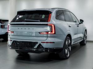 Volvo EX90 Ultra Twin Performance - Image 4