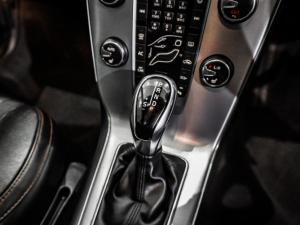 Volvo V40 Cross Country D3 Inscription - Image 15