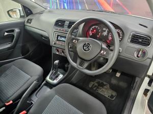 Volkswagen Polo Vivo hatch 1.6 Comfortline auto - Image 3