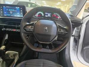 Peugeot 208 1.2 Active - Image 13