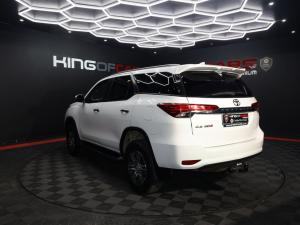 Toyota Fortuner 2.4GD-6 auto - Image 4