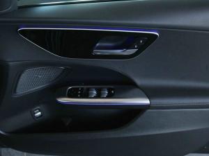 Mercedes-Benz C-Class C220d Avantgarde - Image 16