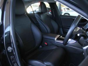 Mercedes-Benz C-Class C220d Avantgarde - Image 17