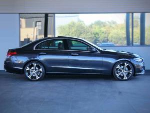 Mercedes-Benz C-Class C220d Avantgarde - Image 3