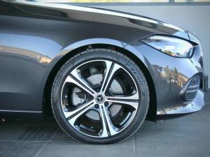 Mercedes-Benz C-Class C220d Avantgarde - Image 4