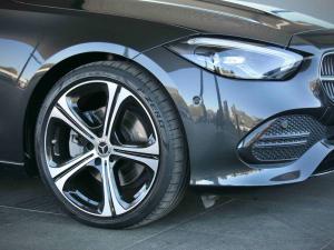 Mercedes-Benz C-Class C220d Avantgarde - Image 5
