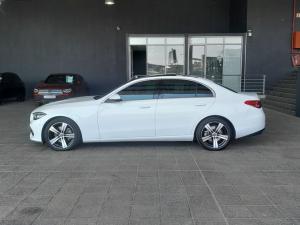 Mercedes-Benz C-Class C220d Avantgarde - Image 4