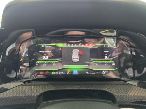 Volkswagen Golf R - Image 22