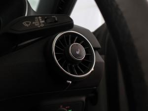 Audi TT TT RS roadster quattro - Image 26